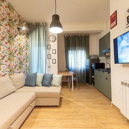 Апартаменти Casa Vacanze Partenope Неаполь Екстер'єр фото
