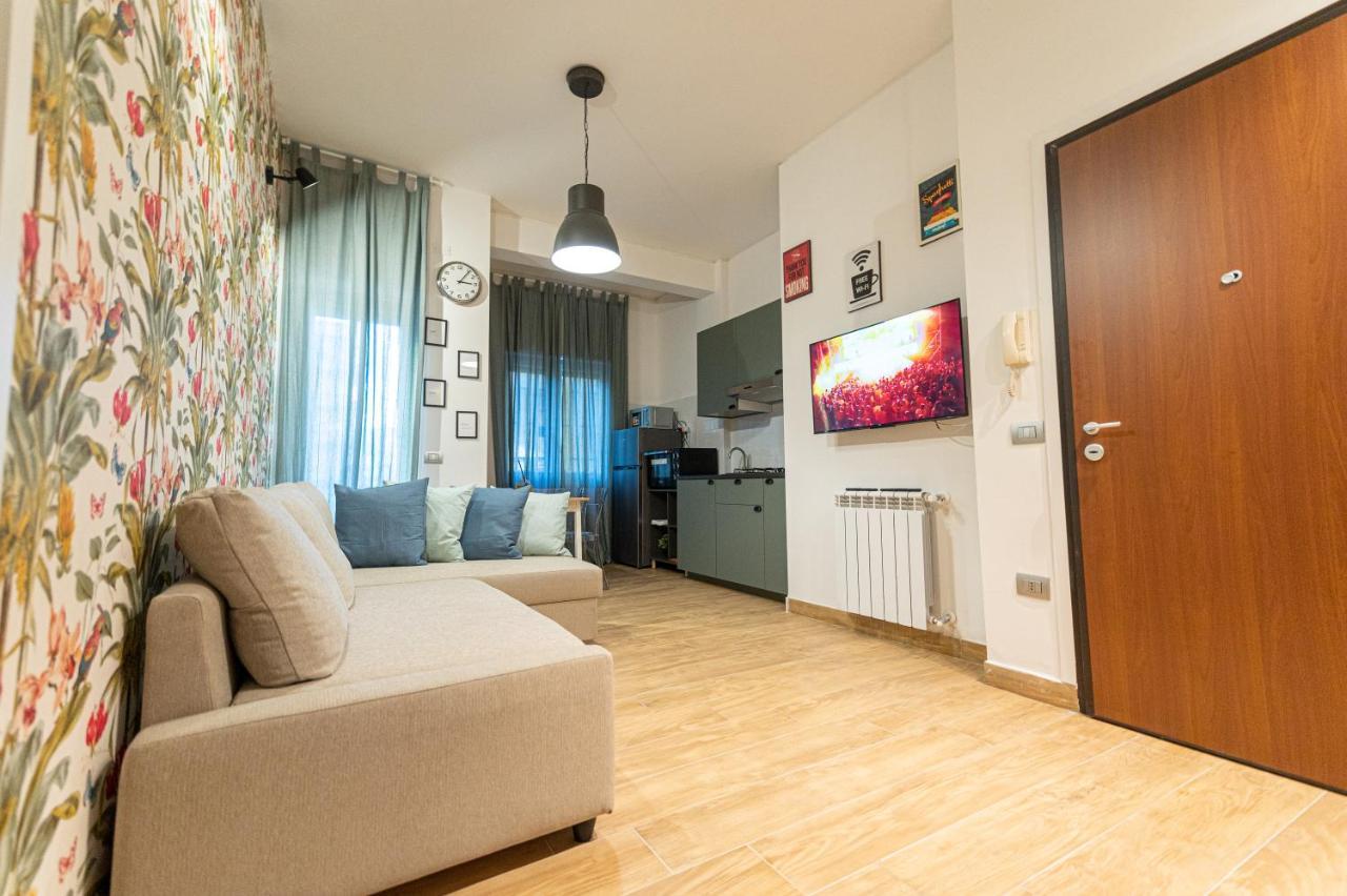 Апартаменти Casa Vacanze Partenope Неаполь Екстер'єр фото